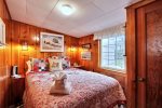 Queen Bedroom at Sandpiper Cottage